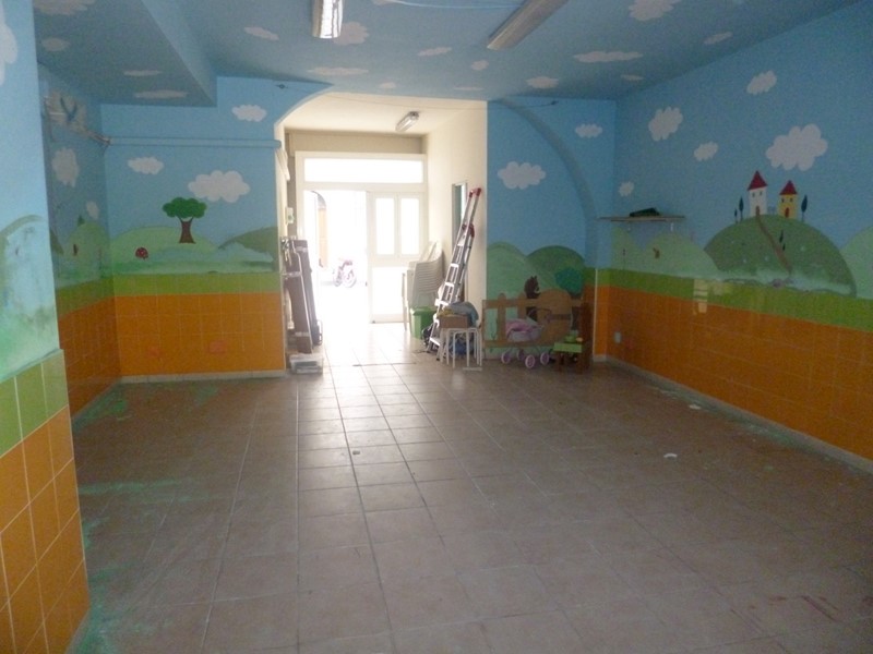 Capannone in Affitto a Livorno, 800€, 78 m²