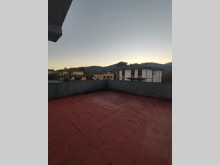 Trilocale in Vendita a Villafranca in Lunigiana, 95'000€, 110 m², arredato, con Box