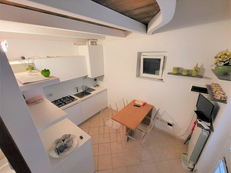 Casa Semi Indipendente in Vendita a Massa, zona Marina di Massa, 198'000€, 60 m², arredato