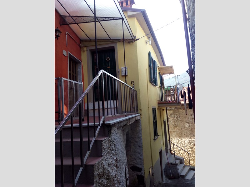 Casa Semi Indipendente in Vendita a Aulla, 80'000€, 84 m²