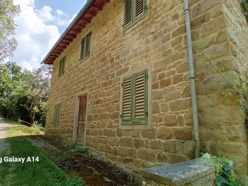 Casa Indipendente in Vendita a Pelago, zona Paterno, 70'000€, 90 m²