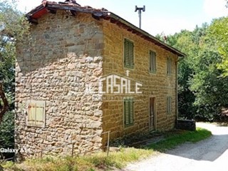 Casa Indipendente in Vendita a Pelago, zona Paterno, 70'000€, 90 m²