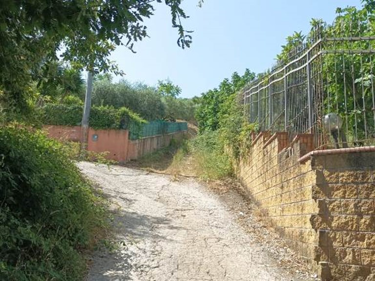 Terreno agricolo in Vendita a Battipaglia, zona località Garezzano, 25'000€, 7000 m²
