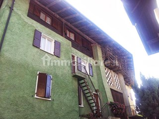 Quadrilocale in Vendita a Bleggio Superiore, zona frazione cares, 40'000€, 75 m², arredato