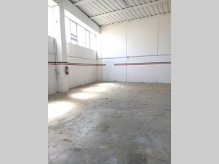 Capannone in Vendita a Vicopisano, 140'000€, 240 m²