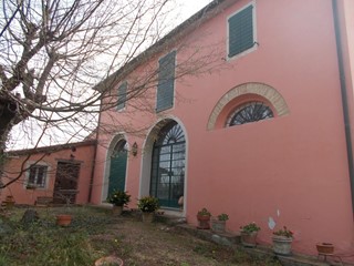 Casale in Vendita a Casciana Terme Lari, zona Casciana Alta, 690'000€, 360 m²