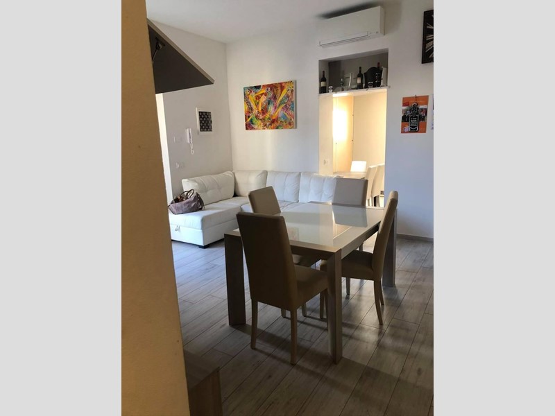 Casa Semi Indipendente in Vendita a Carrara, zona Marina di Carrara, 330'000€, 110 m²