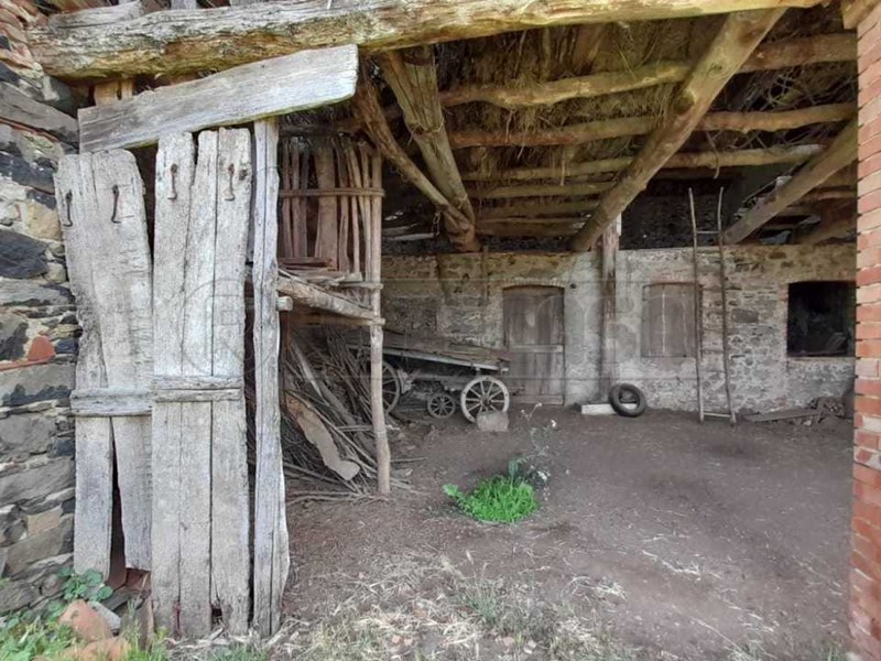 Casa Semi Indipendente in Vendita a Nogarole Vicentino, 60'000&euro;, 153 m²