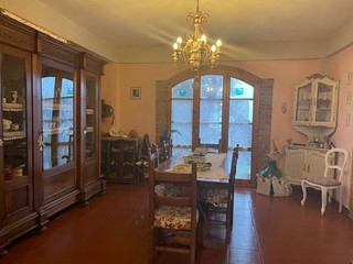Villa in Vendita a San Miniato, zona Cigoli, 390'000€, 185 m²