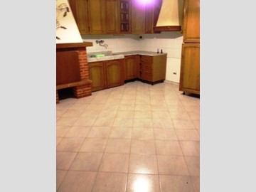 Quadrilocale in Vendita a Carrara, zona Gragnana, 85'000€, 90 m²