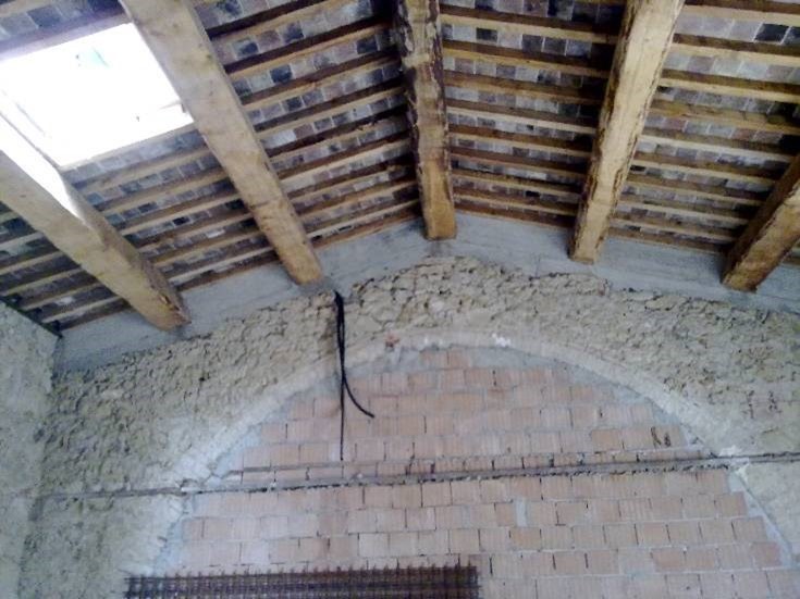 Casa di corte in Vendita a Poggibonsi, zona Lecchi di Staggia, 130'000€, 90 m²