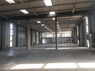 Capannone in Affitto a Porcari, 4'500€, 1000 m²