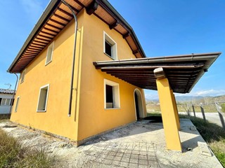 Villa in Vendita a Porcari, 350'000€, 210 m², con Box