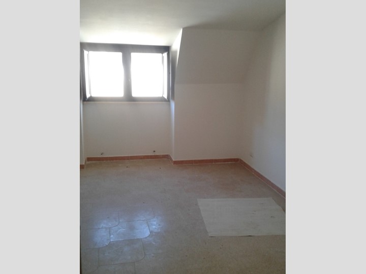 Quadrilocale in Vendita a Lamezia Terme, 90'000€, 130 m²