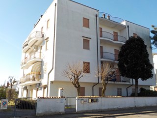 Bilocale in Vendita a Comacchio, zona Lido delle Nazioni, 65'000€, 50 m², arredato