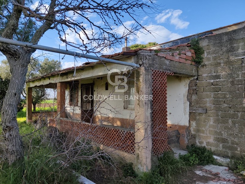 Rustico in Vendita a Montalto di Castro, zona Montalto di Castro, 155'000€, 250 m²