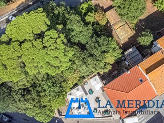 Appartamento in Vendita a Lamporecchio, 158'000€, 220 m², con Box