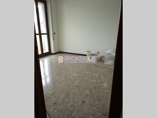 Quadrilocale in Affitto a Carrara, zona Marina di Carrara, 900&euro;, 100 m²