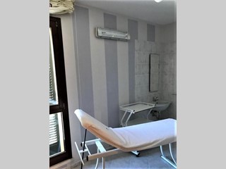 Immobile commerciale in Vendita a San Miniato, zona Ponte a Egola, 180'000€, 100 m²