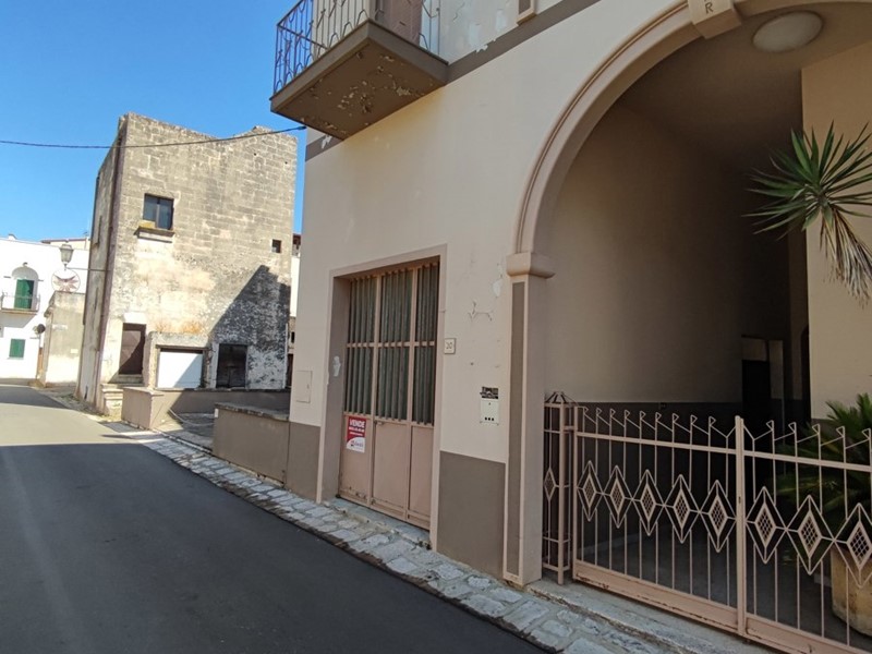 Casa Indipendente in Vendita a Ruffano, 135'000€, 450 m²