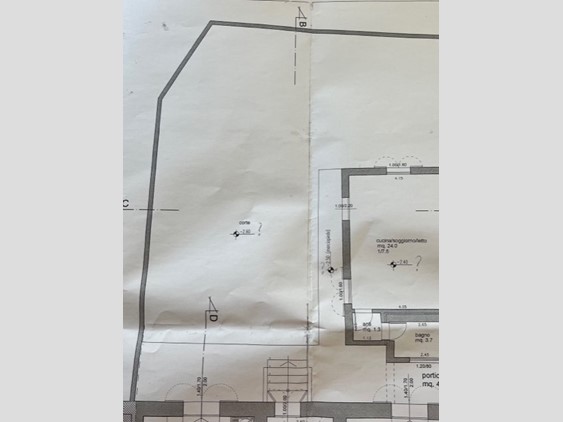 Casa Semi Indipendente in Vendita a Cesena, zona Centro cittÃ, 700'000€, 660 m², con Box