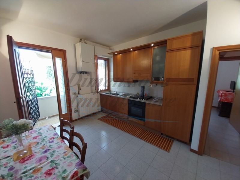 Trilocale in Vendita a Rosignano Marittimo, 160'000€, , arredato, con Box