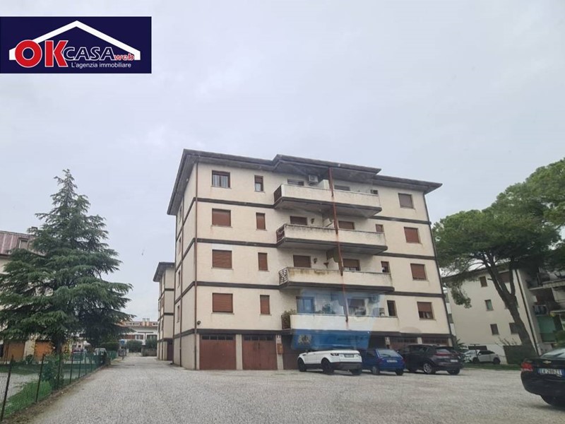 Appartamento in Vendita a Cervignano del Friuli, 85'000€, 100 m²