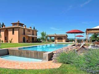 Villa in Vendita a Peccioli, 1'980'000€, 400 m²