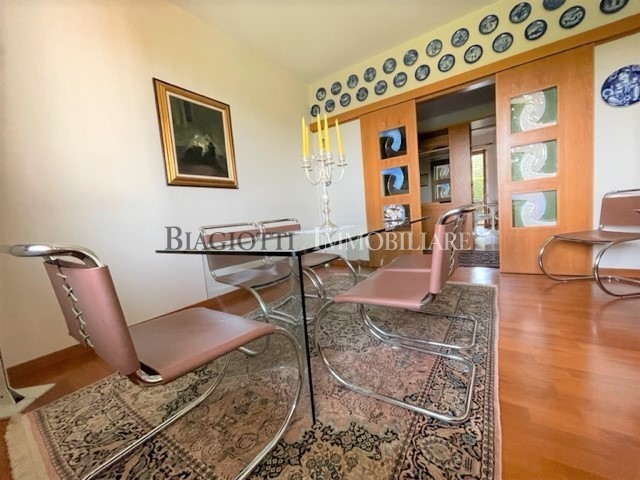 Appartamento in Vendita a Livorno, zona Montenero basso, 660'000€, 265 m²