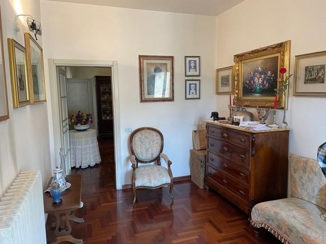 Appartamento in Vendita a Siena, 620'000€, 199 m²