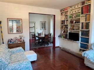 Appartamento in Vendita a Siena, 620'000€, 199 m²