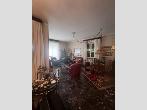 Appartamento in Vendita a Siena, 380'000€, 160 m², arredato