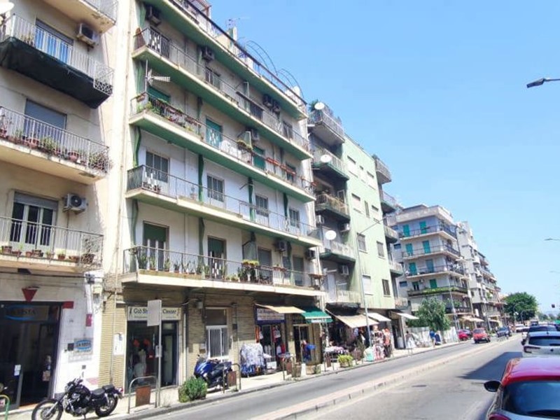 Appartamento in Vendita a Messina, 245'000€, 180 m²