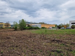 Terreno industriale in Vendita a Magione, 155'000€, 2775 m²