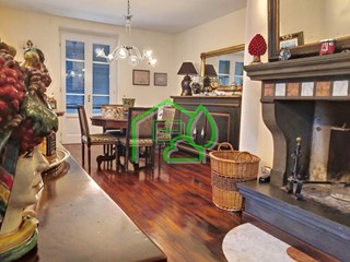 Casa Indipendente in Vendita a Viareggio, 600'000€, 204 m², arredato