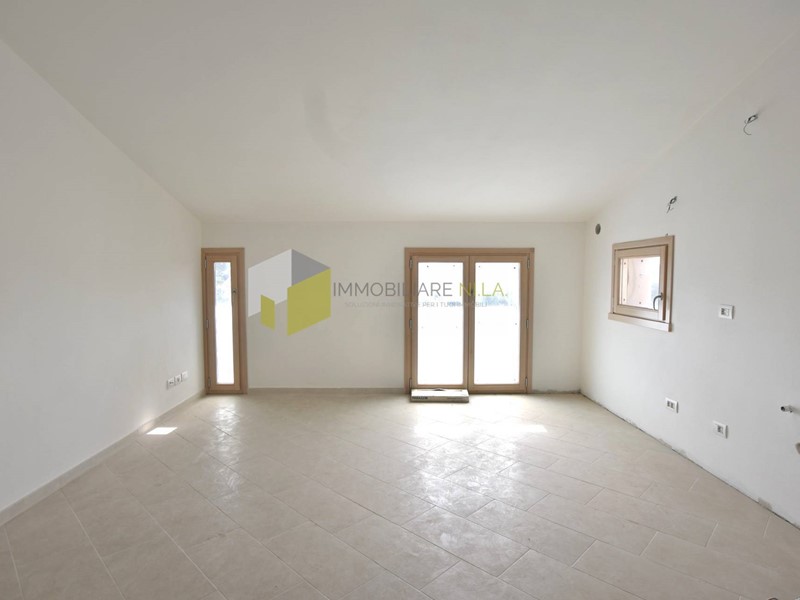 Trilocale in Vendita a Pisa, zona Tirrenia, 260'000€, 69 m²