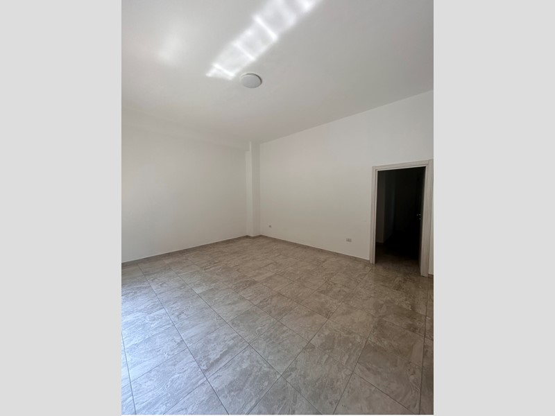 Negozio in Affitto a Brescia, zona bs, 600€, 40 m²