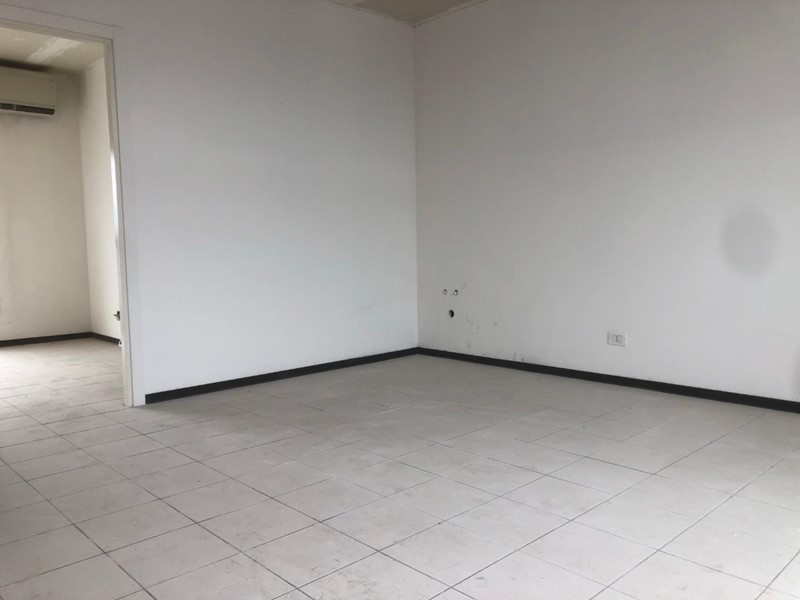 Ufficio in Vendita a Altopascio, 60'000€, 40 m²