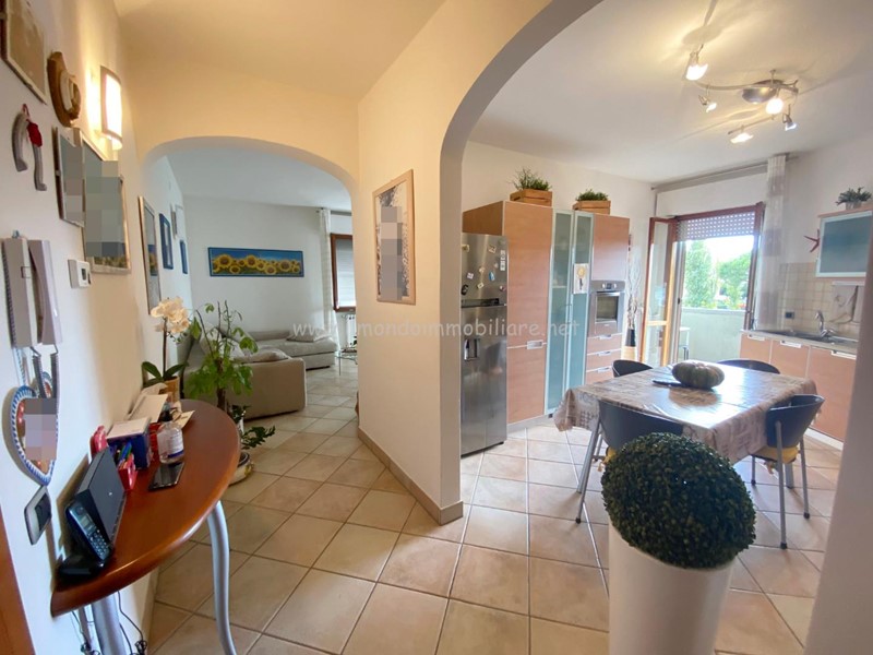 Quadrilocale in Vendita a Rosignano Marittimo, zona Vada, 215'000€, 85 m², arredato, con Box