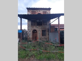 Casale in Vendita a Capannori, zona San Ginese, 35'000€, 60 m²