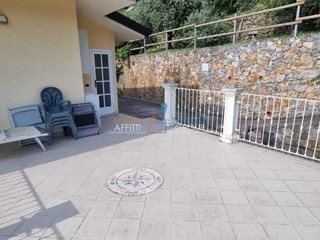Casa Indipendente in Vendita a Carrara, 380'000&euro;, 120 m²