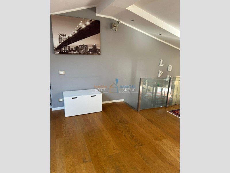 Quadrilocale in Vendita a Massa, 205'000€, 120 m²