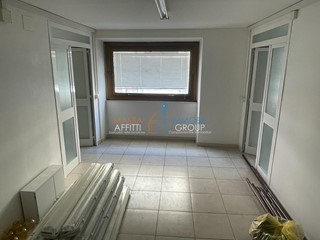 Ufficio in Vendita a Carrara, 160'000€, 130 m²