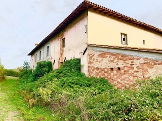 Casale in Vendita a Cerreto Guidi, 400'000€, 500 m²
