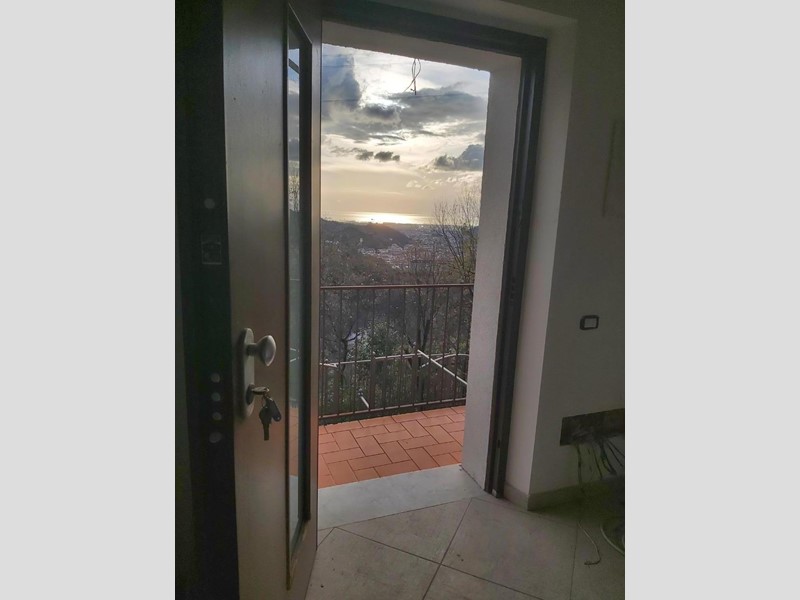 Villetta a schiera in Vendita a Carrara, 195'000€, 100 m², con Box