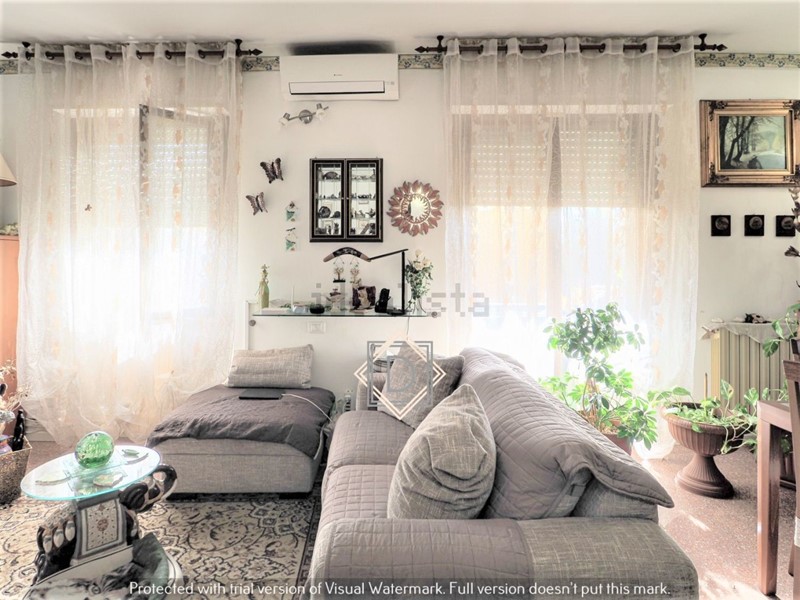 Appartamento in Vendita a Sarzana, 220'000€, 120 m², con Box