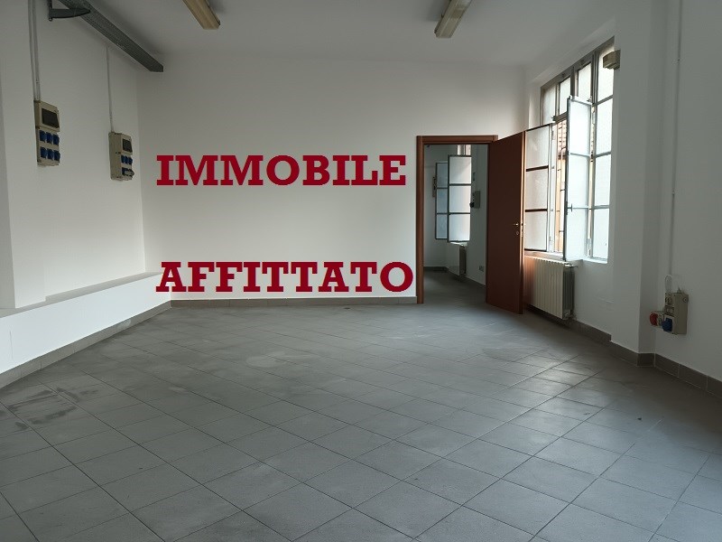 Laboratorio in Affitto a Milano, zona via A. Astesani 16, ang. via B. Sestini - Affori, 2'100€, 164 m²