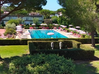 Bilocale in Vendita a Bibbona, zona Marina di Bibbona, 150'000€, 45 m²