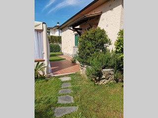 Villa in Affitto a Forte dei Marmi, 36'000€, 100 m², arredato