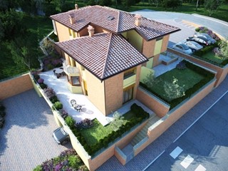 Appartamento in Vendita a Castelfiorentino, 360'000€, 111 m², con Box
